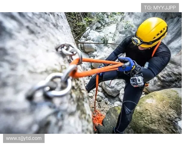 攀岩新手必读：从基础知识到实用技巧的全面入门指南