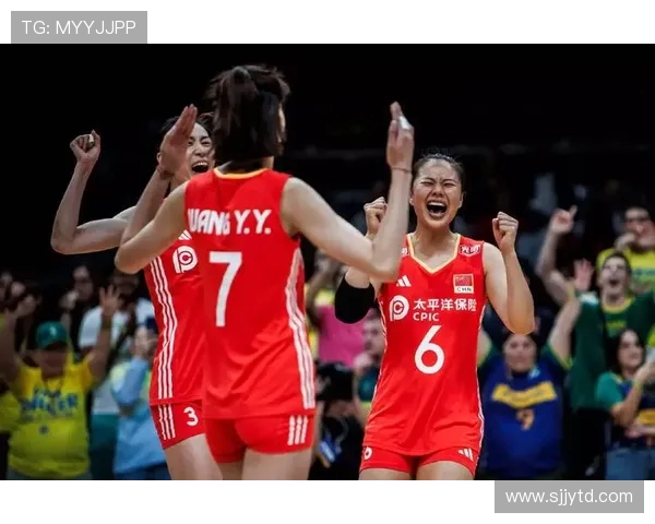 中国女排逆袭战胜强敌 以全胜战绩挺进世界锦标赛四强