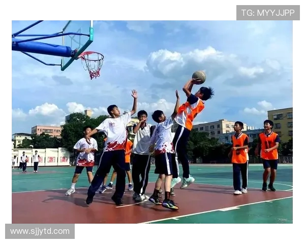 当激情与团队交织时篮球场上展现青春力量与拼搏精神